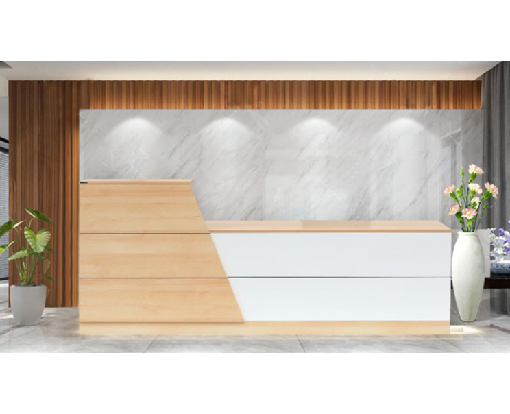 QUẦY LỄ TÂN QLT 04